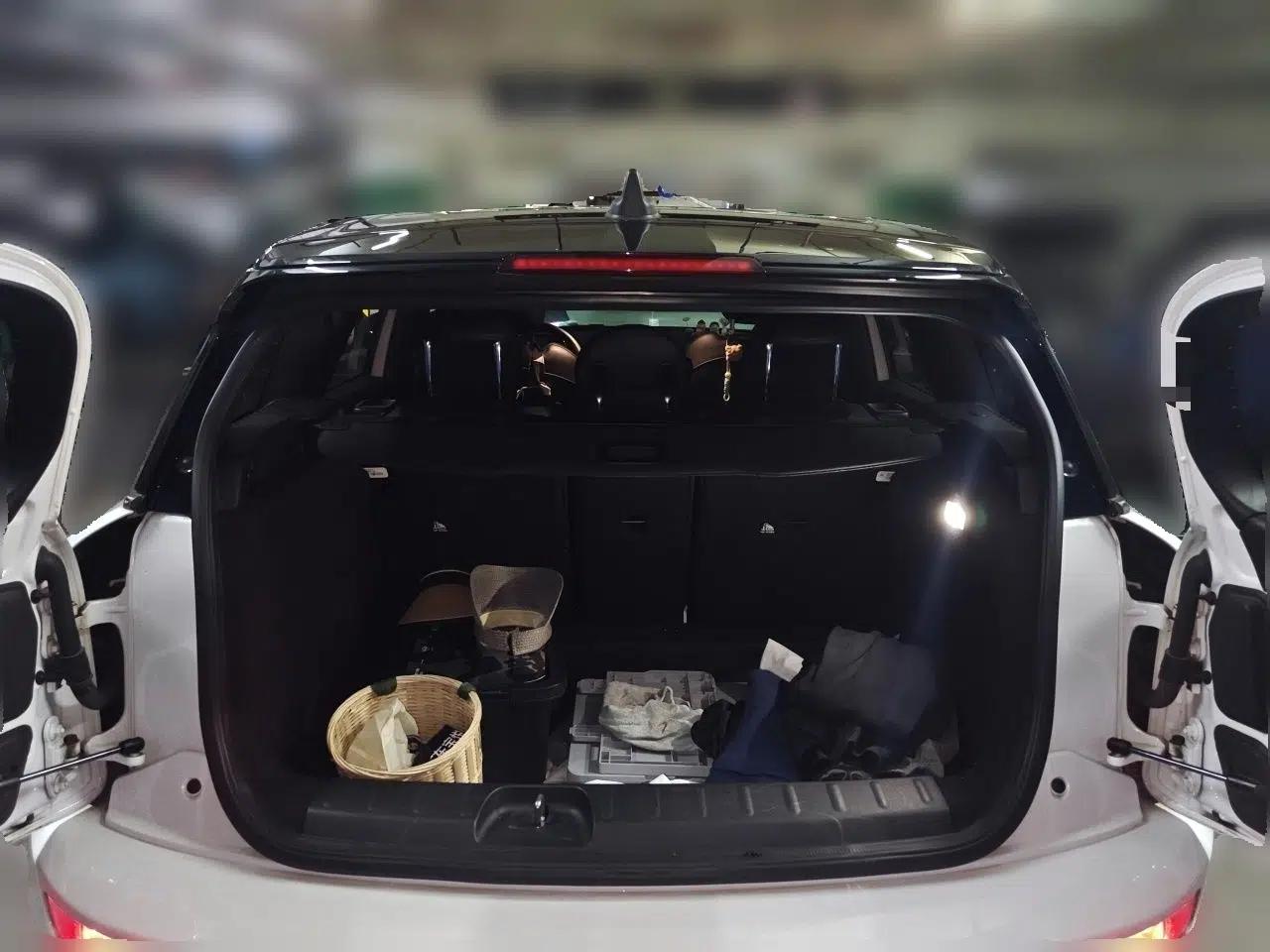 MINI Clubman 2023 Revised 2.0T COOPER S Connoisseur — миниатюра 19