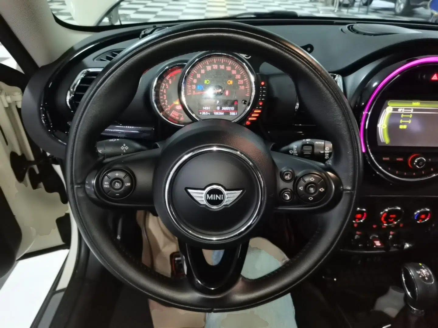 MINI Clubman 2016 Revised Version 1.5T COOPER Connoisseur Edition — миниатюра 13
