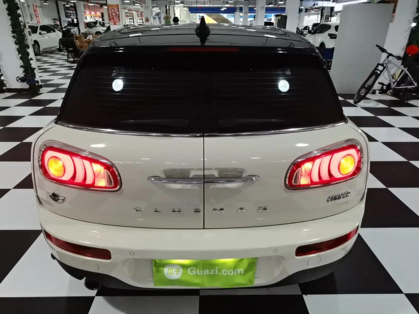 MINI Clubman 2016 Revised Version 1.5T COOPER Connoisseur Edition — миниатюра 5