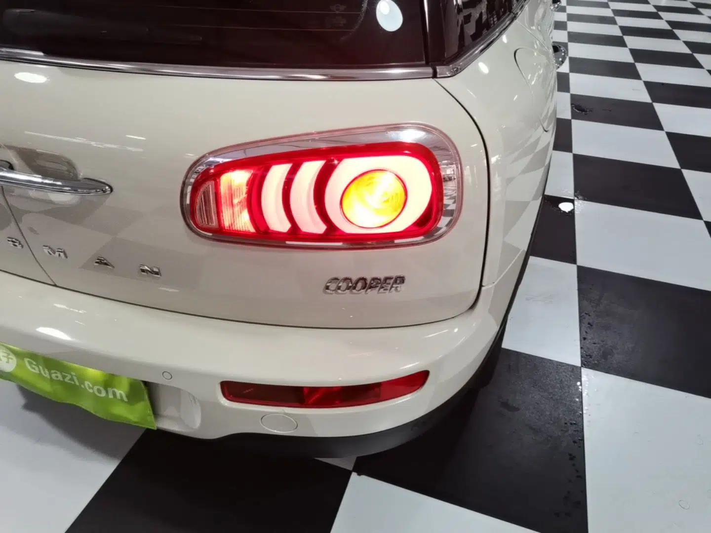 MINI Clubman 2016 Revised Version 1.5T COOPER Connoisseur Edition — миниатюра 9