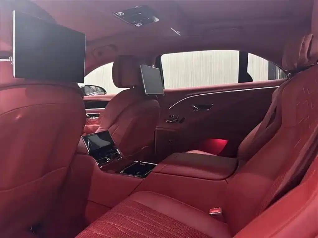 2024 Flying Spur 4.0T V8 Elegance Edition — миниатюра 4