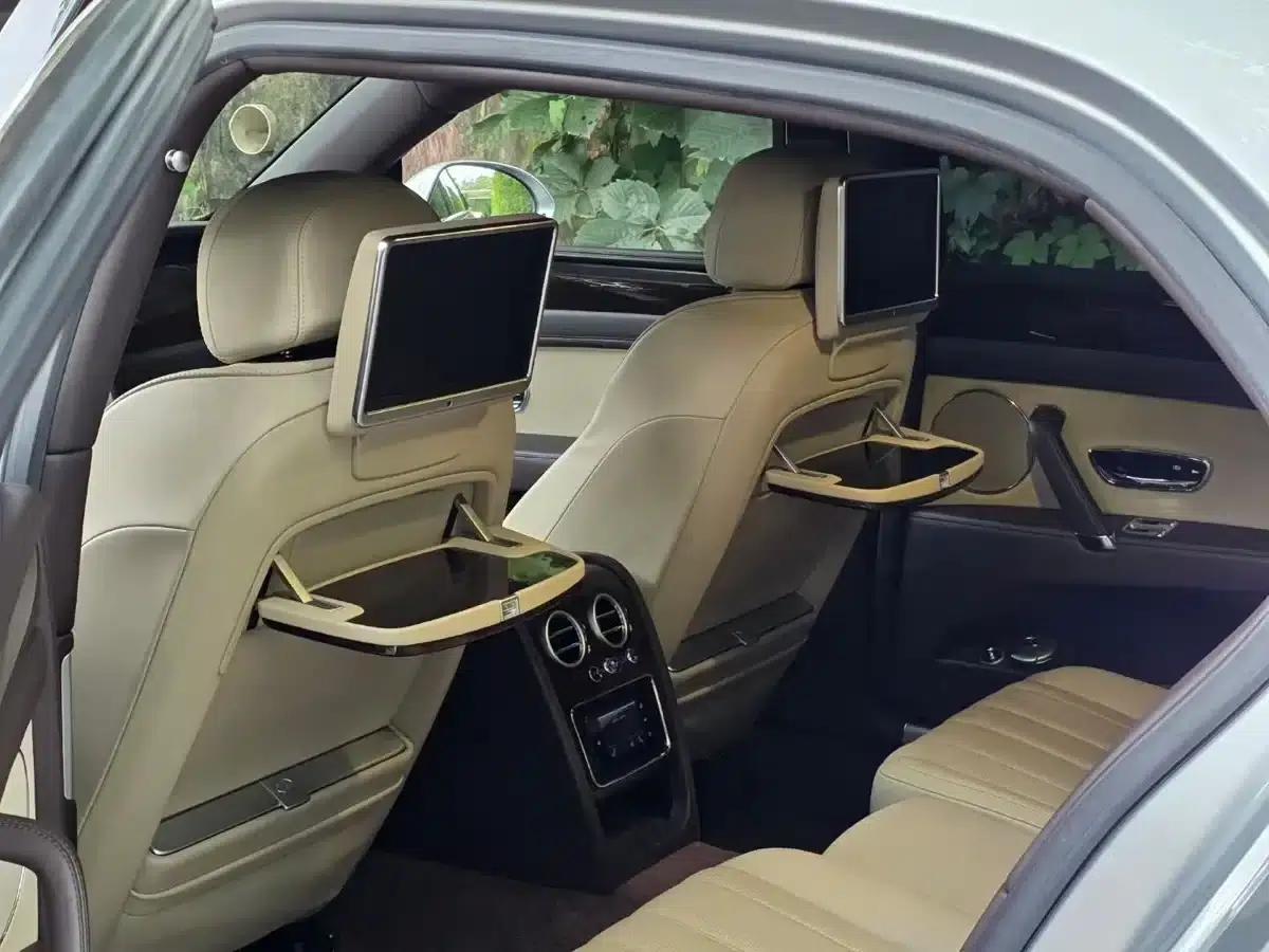 2013 Flying Spur 6.0T W12 Premium Edition — миниатюра 13