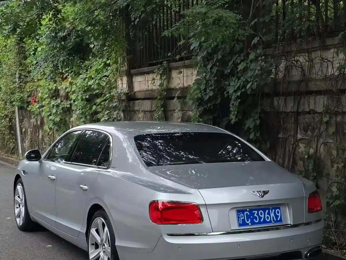 2013 Flying Spur 6.0T W12 Premium Edition — миниатюра 7