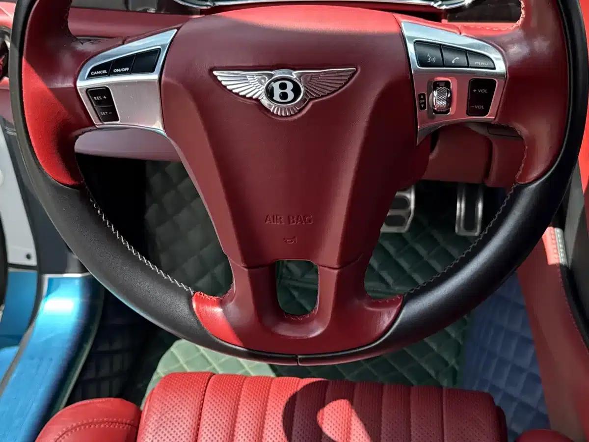 2017 Flying Spur 4.0T V8 Standard Edition — миниатюра 18
