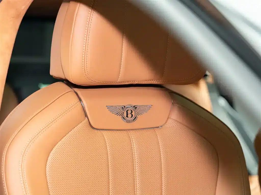 2022 Mercedes-Benz Flying Spur 6.0T W12 Standard Edition — миниатюра 14