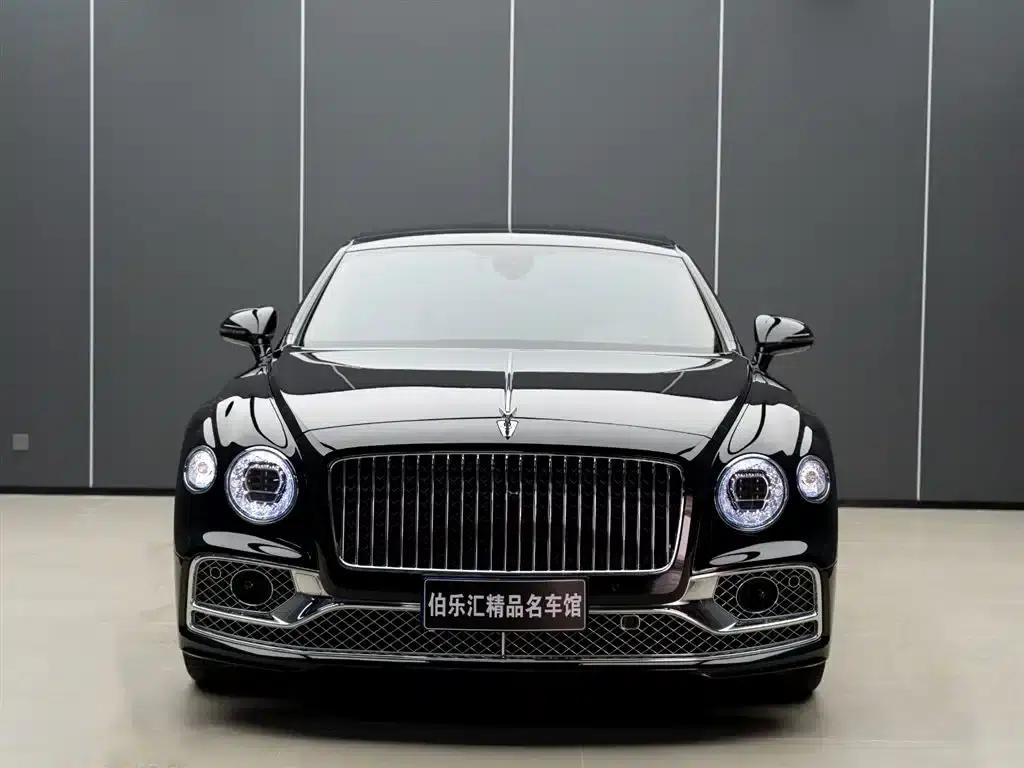 2022 Mercedes-Benz Flying Spur 6.0T W12 Standard Edition — миниатюра 3