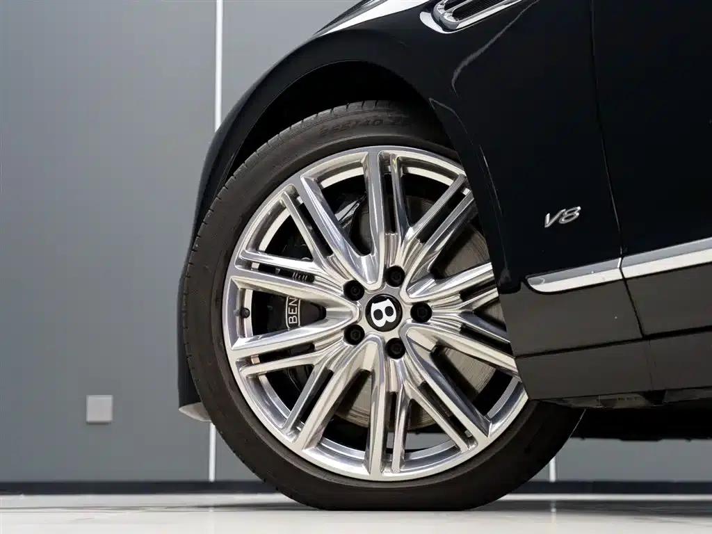 2022 Mercedes-Benz Flying Spur 6.0T W12 Standard Edition — миниатюра 5