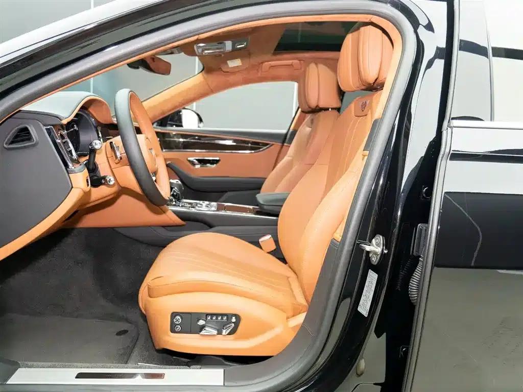 2022 Mercedes-Benz Flying Spur 6.0T W12 Standard Edition — миниатюра 8