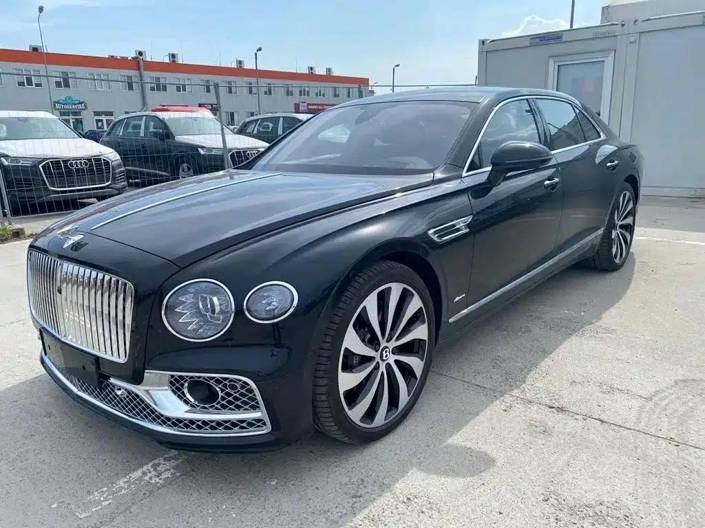 2023 Mercedes-Benz Flying Spur 4.0T V8 Elegance Edition — миниатюра 1