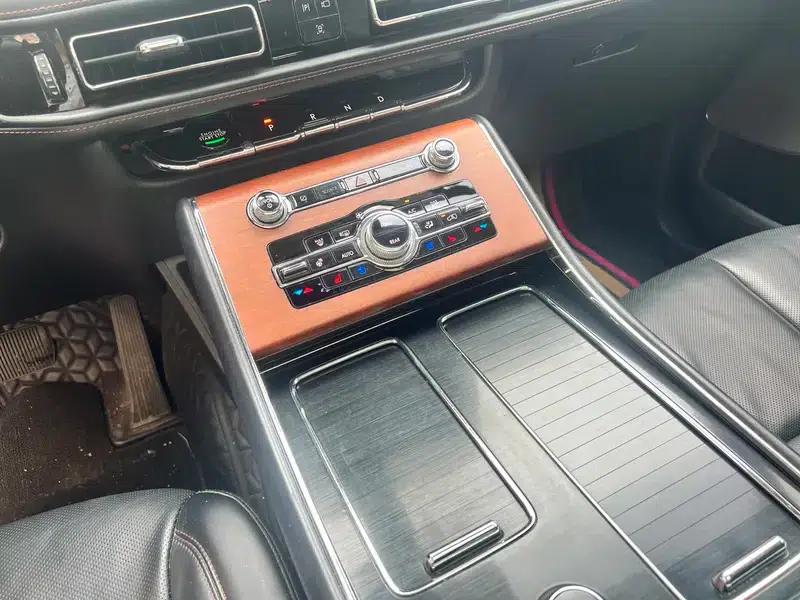 2020 Aviator 3.0T V6 AWD Premium Edition — миниатюра 13