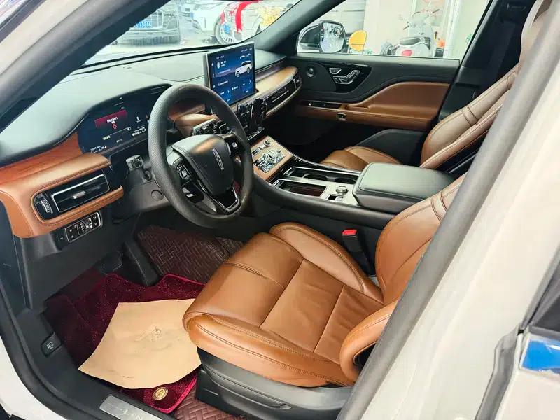 2020 Aviator 3.0T V6 AWD Premium Edition — миниатюра 11