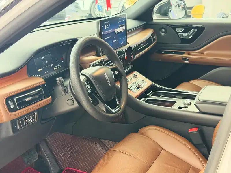 2020 Aviator 3.0T V6 AWD Premium Edition — миниатюра 13