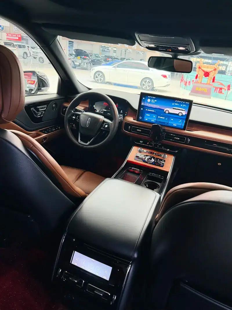 2020 Aviator 3.0T V6 AWD Premium Edition — миниатюра 5