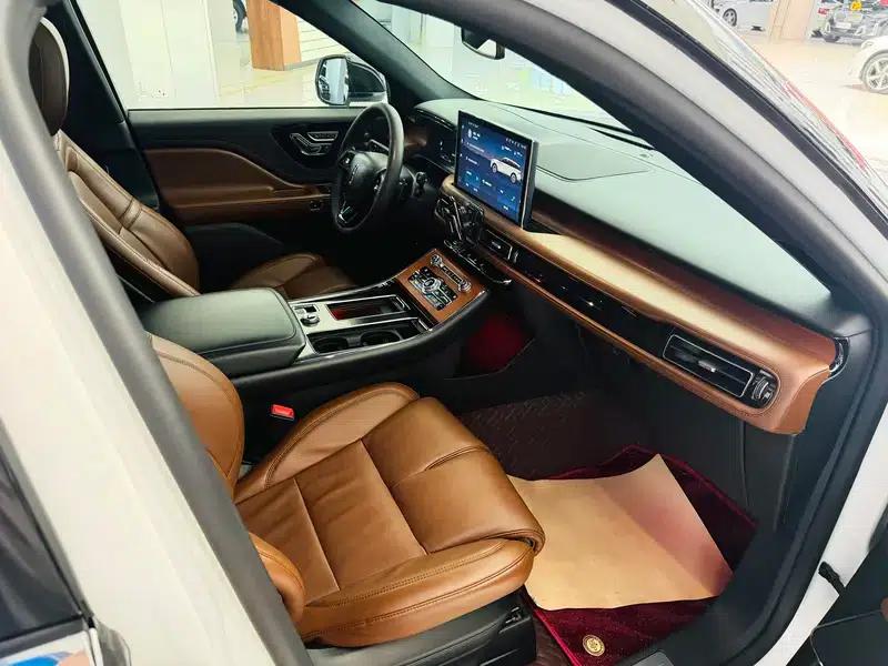 2020 Aviator 3.0T V6 AWD Premium Edition — миниатюра 6