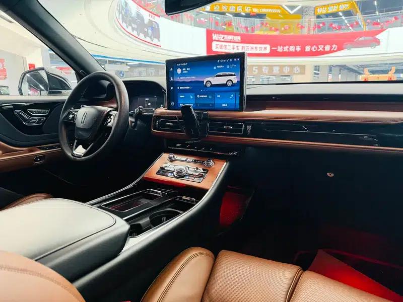2020 Aviator 3.0T V6 AWD Premium Edition — миниатюра 8