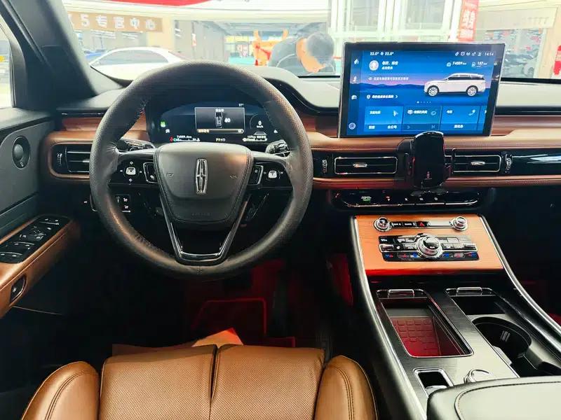 2020 Aviator 3.0T V6 AWD Premium Edition — миниатюра 9