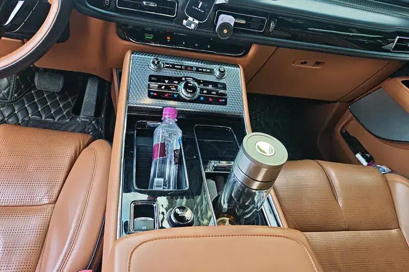 2021 Aviator 3.0T V6 AWD Presidential Edition — миниатюра 15