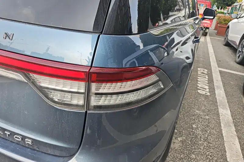 2021 Aviator 3.0T V6 AWD Presidential Edition — миниатюра 7