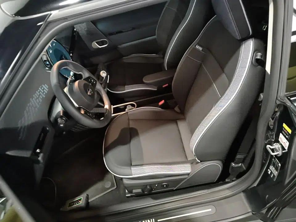 MINI Electric COOPER 2024 452km COOPER SE Artist — миниатюра 17