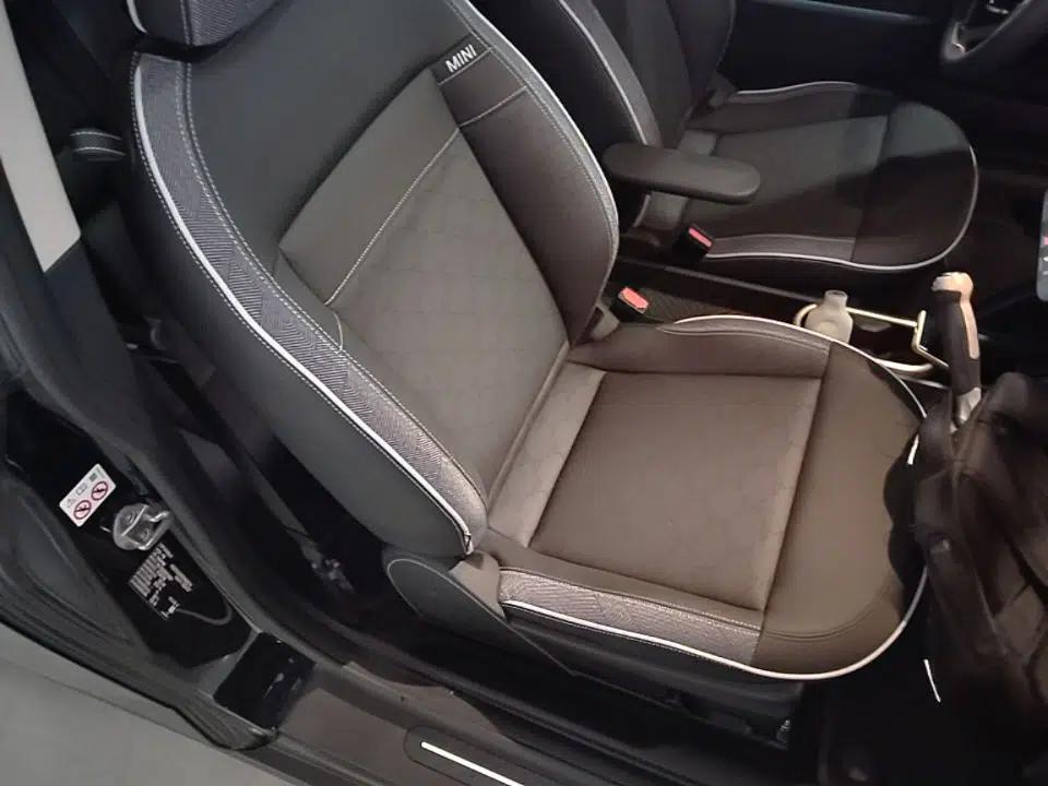 MINI Electric COOPER 2024 452km COOPER SE Artist — миниатюра 19