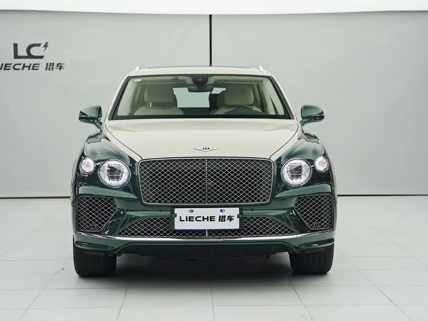Bentayga 2021 4.0T V8 — миниатюра 2