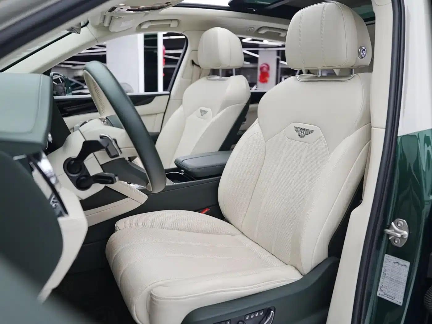 Bentayga 2021 4.0T V8 — миниатюра 4