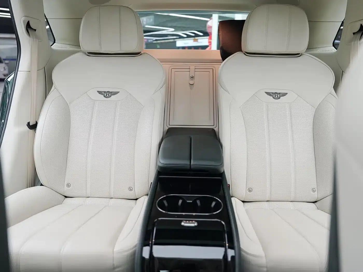 Bentayga 2021 4.0T V8 — миниатюра 6