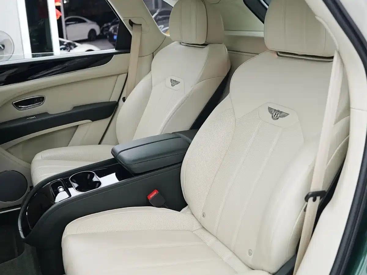 Bentayga 2021 4.0T V8 — миниатюра 10
