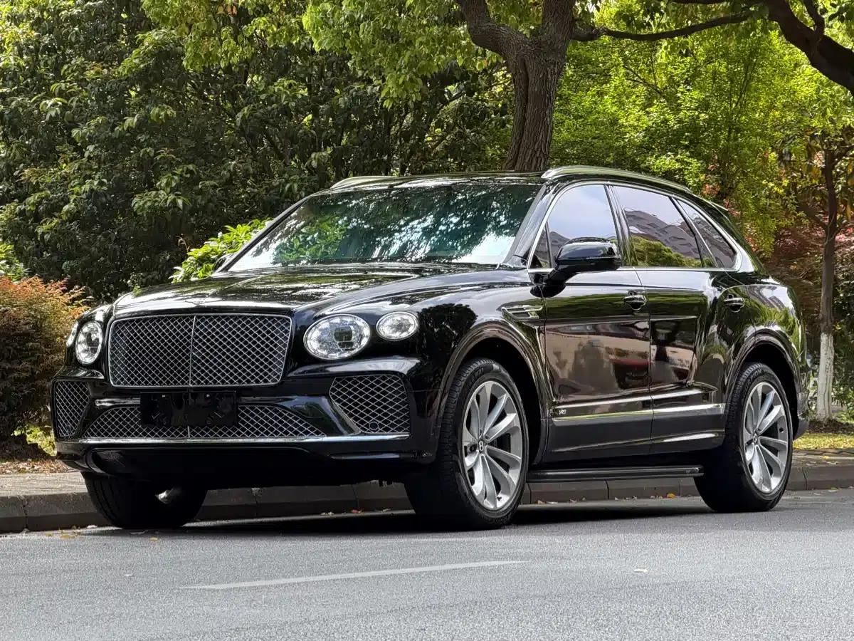 Bentayga 2022 4.0T V8 — миниатюра 1