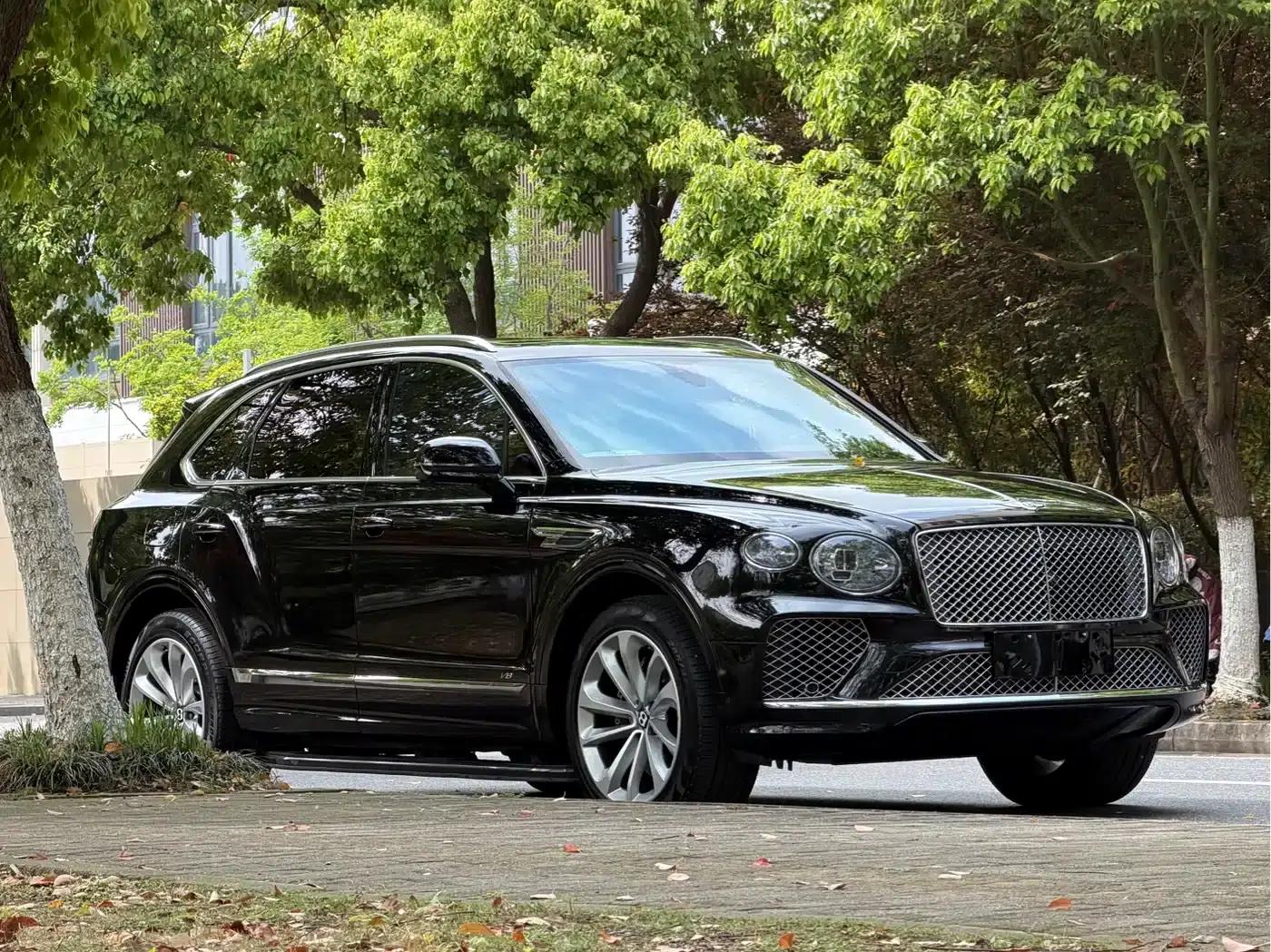 Bentayga 2022 4.0T V8 — миниатюра 2