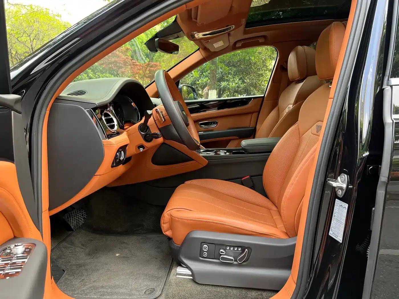 Bentayga 2022 4.0T V8 — миниатюра 5