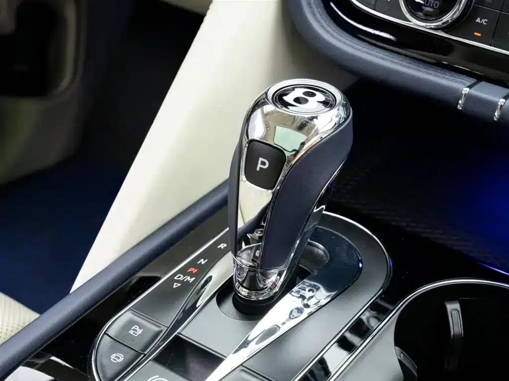 Bentayga 2024 4.0T V8 — миниатюра 20