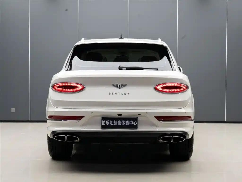 Bentayga 2024 4.0T V8 — миниатюра 7