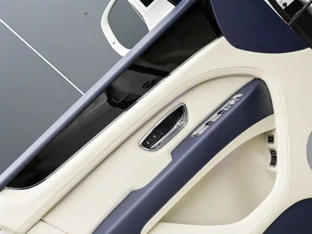 Bentayga 2024 4.0T V8 — миниатюра 8