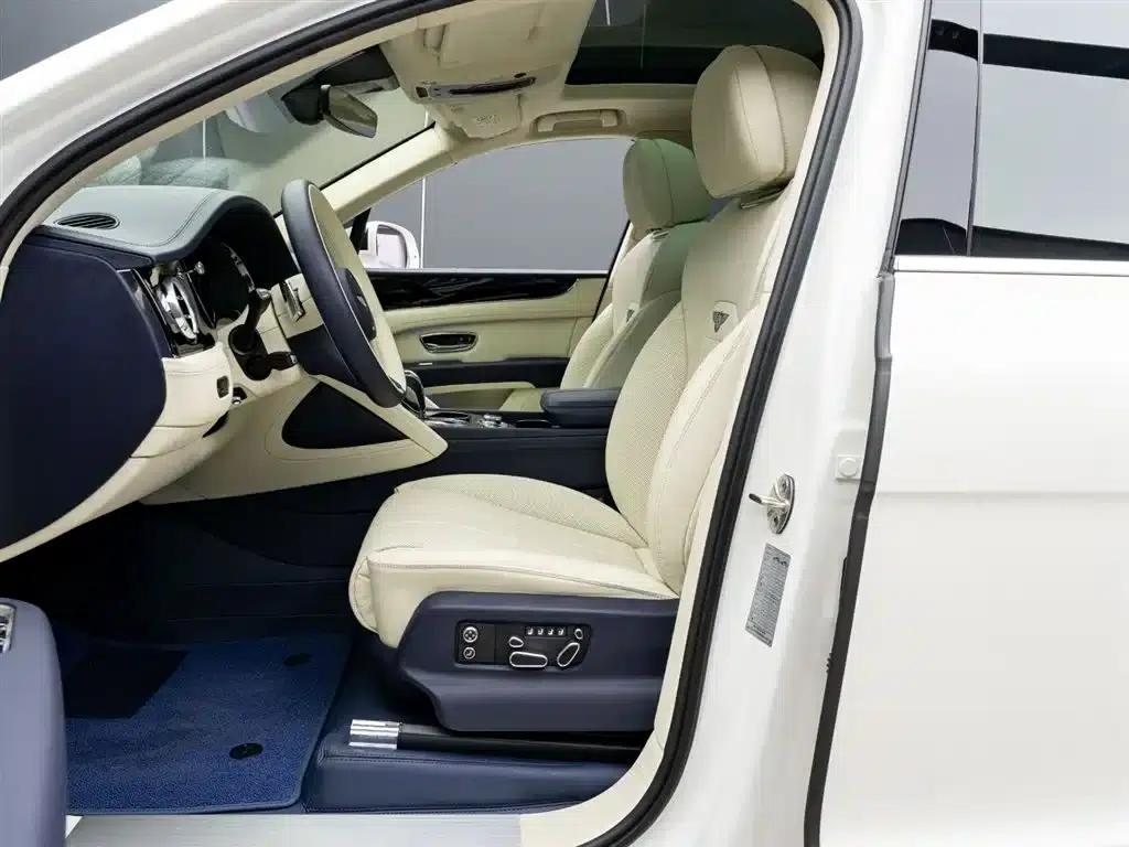 Bentayga 2024 4.0T V8 — миниатюра 9