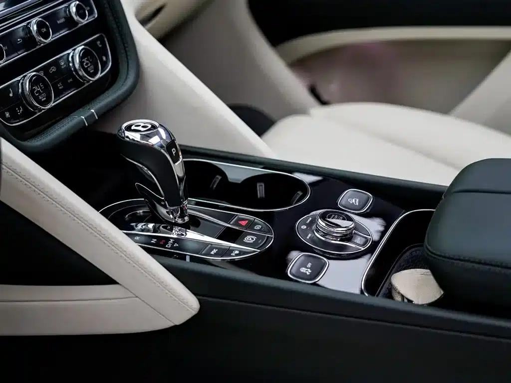 Bentayga 2022 4.0T V8 — миниатюра 12