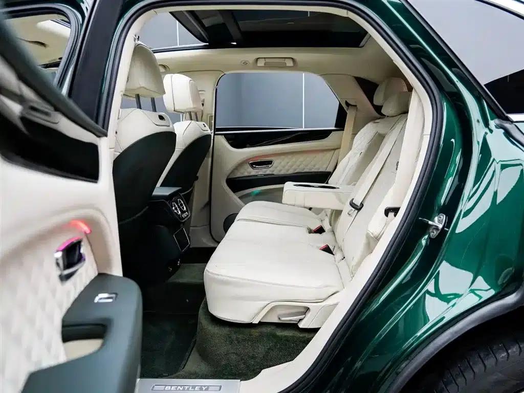 Bentayga 2022 4.0T V8 — миниатюра 9