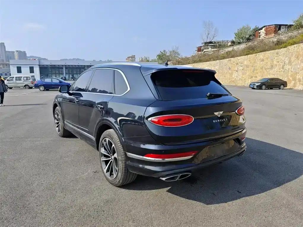 Bentayga 2022 4.0T V8 — миниатюра 3