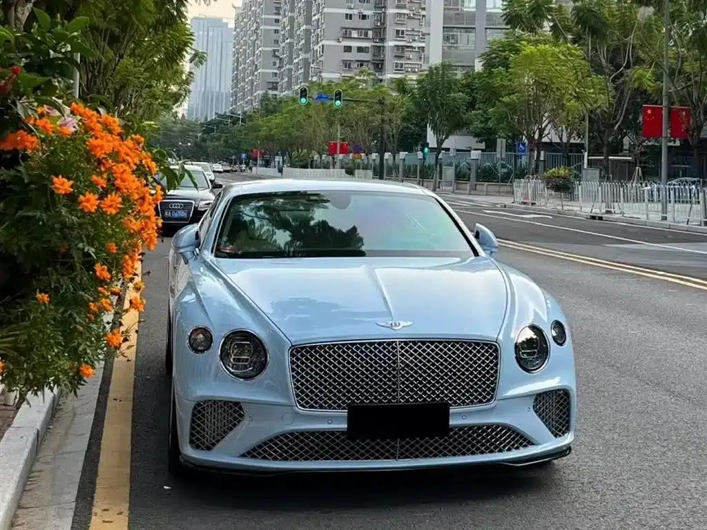 2022 Continental 4.0T GT V8 — миниатюра 2
