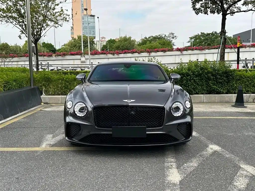 2022 Continental 4.0T GT V8 — миниатюра 2
