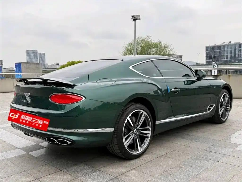 2022 Continental 4.0T GT V8 — миниатюра 13