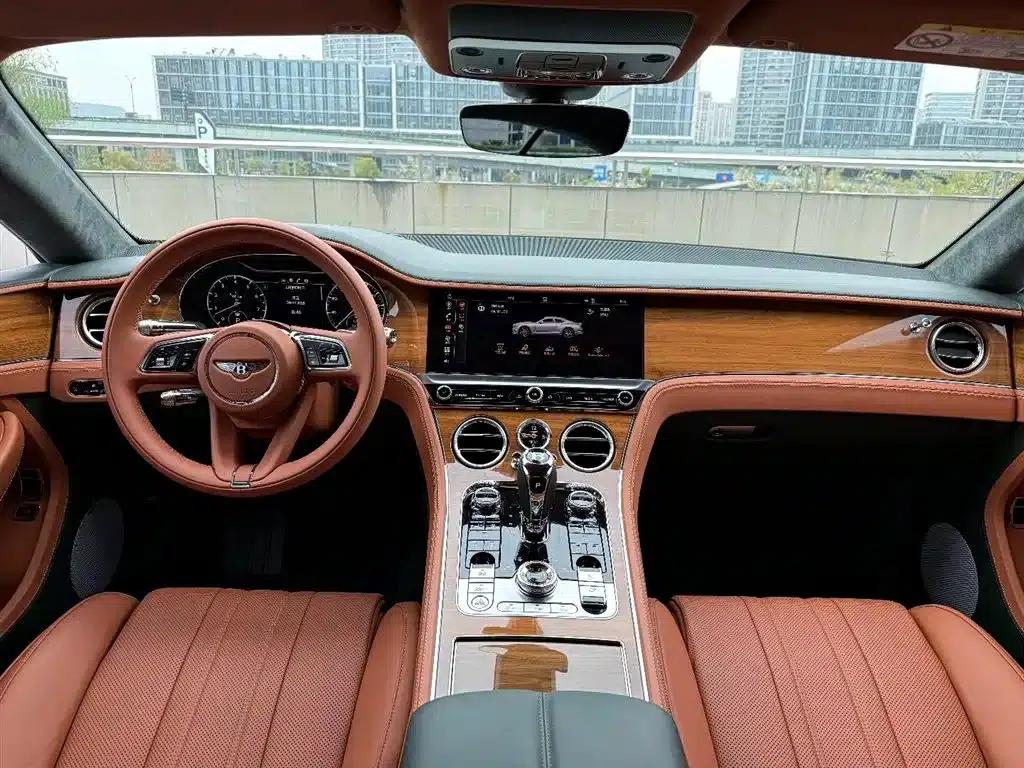 2022 Continental 4.0T GT V8 — миниатюра 5