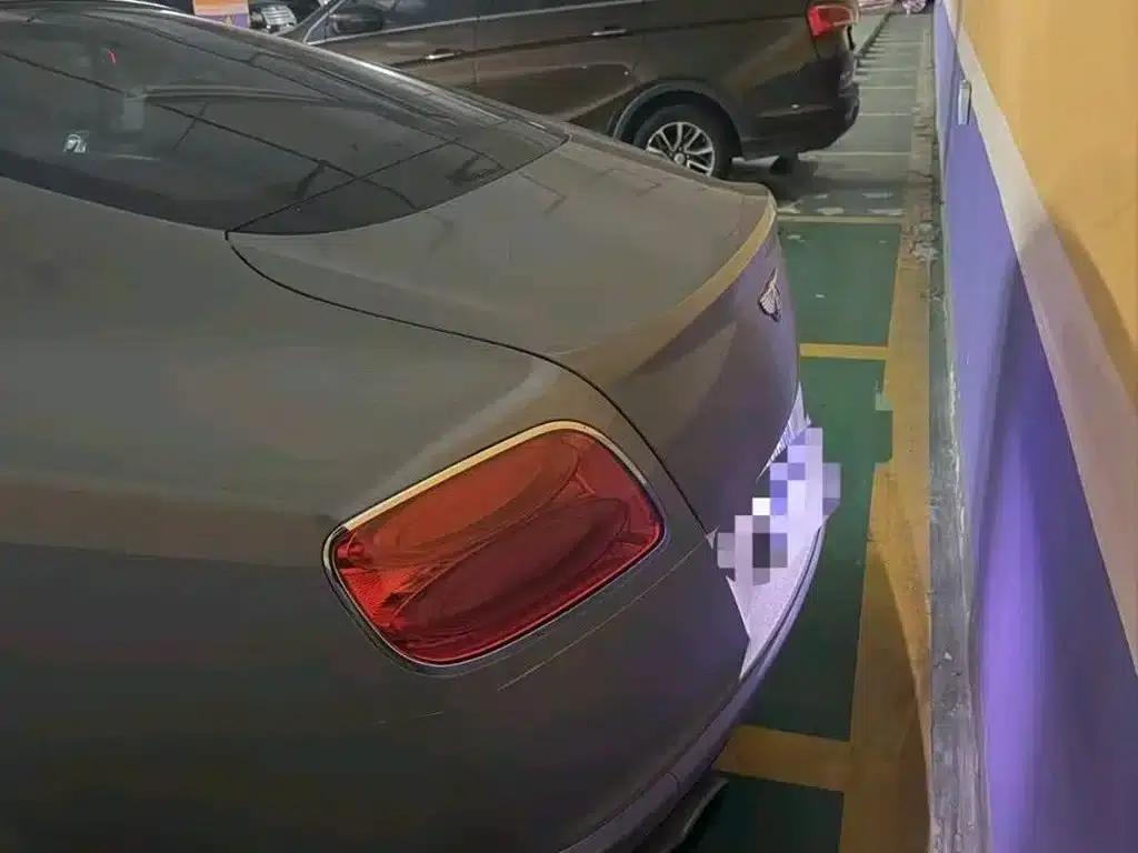 2016 Continental 4.0T GT V8 Standard Edition — миниатюра 4