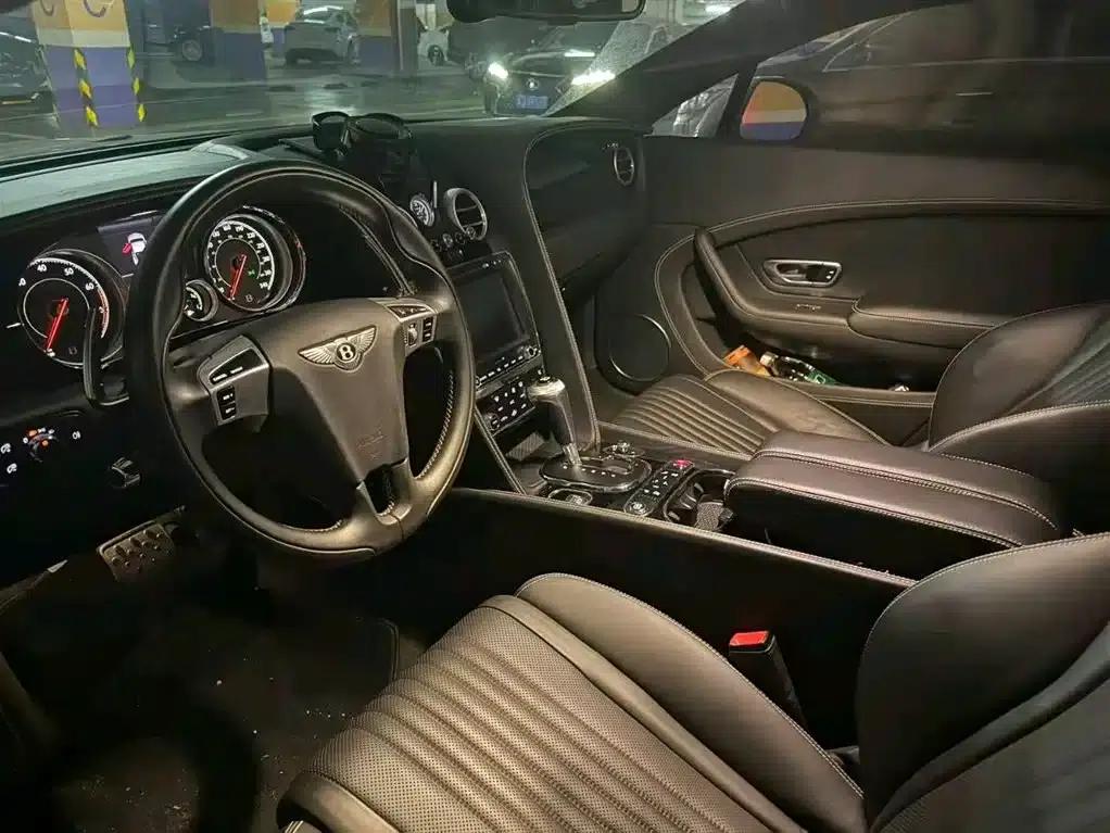 2016 Continental 4.0T GT V8 Standard Edition — миниатюра 5
