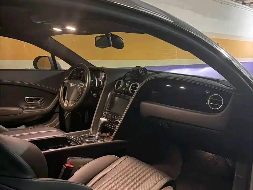 2016 Continental 4.0T GT V8 Standard Edition — миниатюра 6