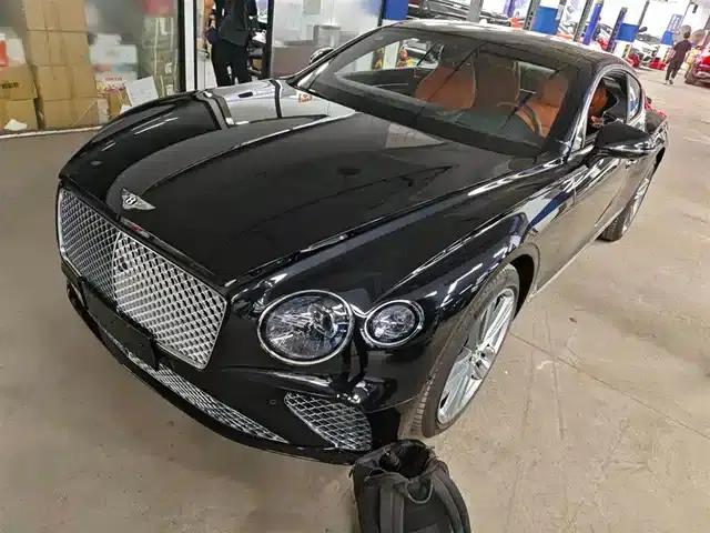 2022 Continental 4.0T GT V8