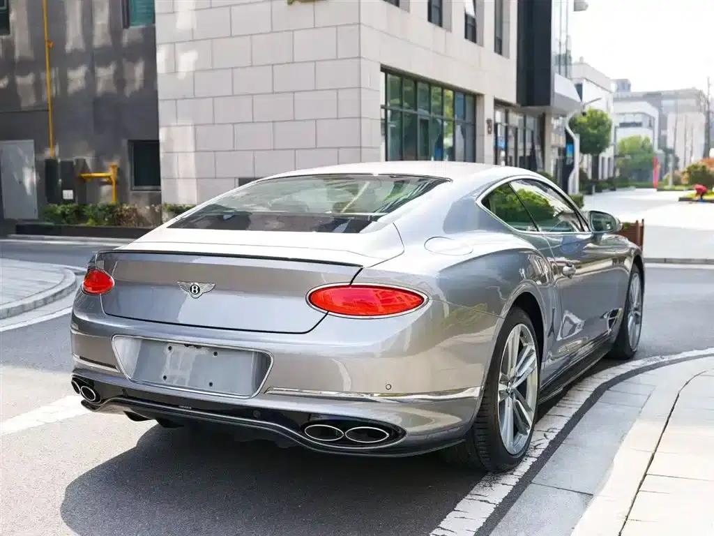 2022 Continental 4.0T GT V8 — миниатюра 15