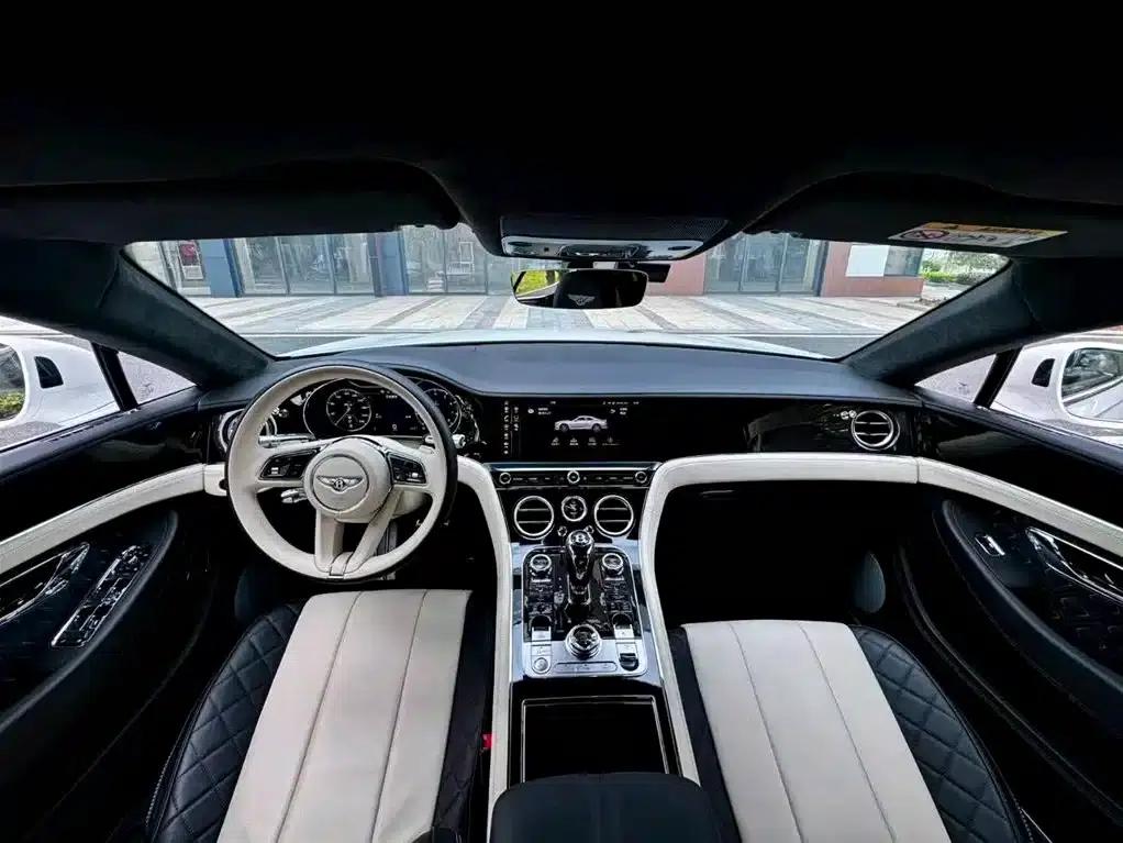 2022 Continental 4.0T GT V8 — миниатюра 6