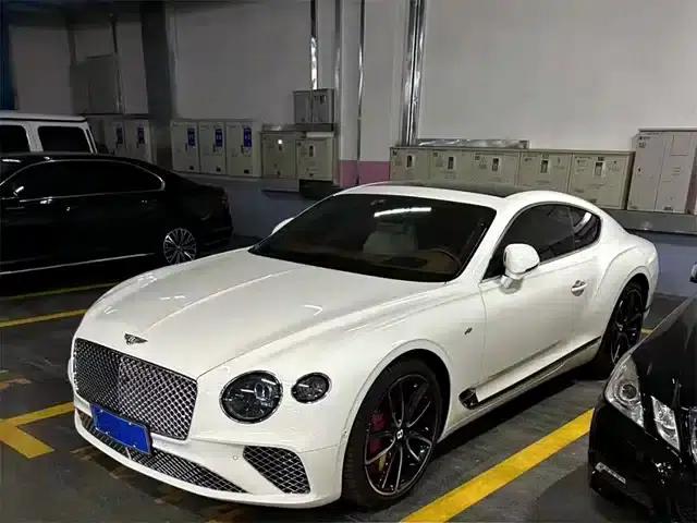 2020 Continental 4.0T GT V8