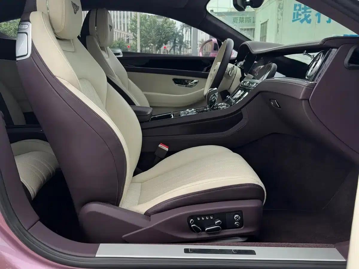 2022 Continental 4.0T GT V8 — миниатюра 13